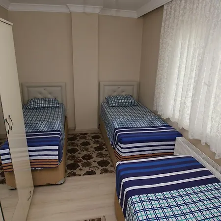 Elmas Apartment