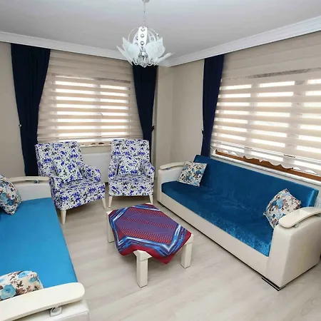 Elmas Apartment